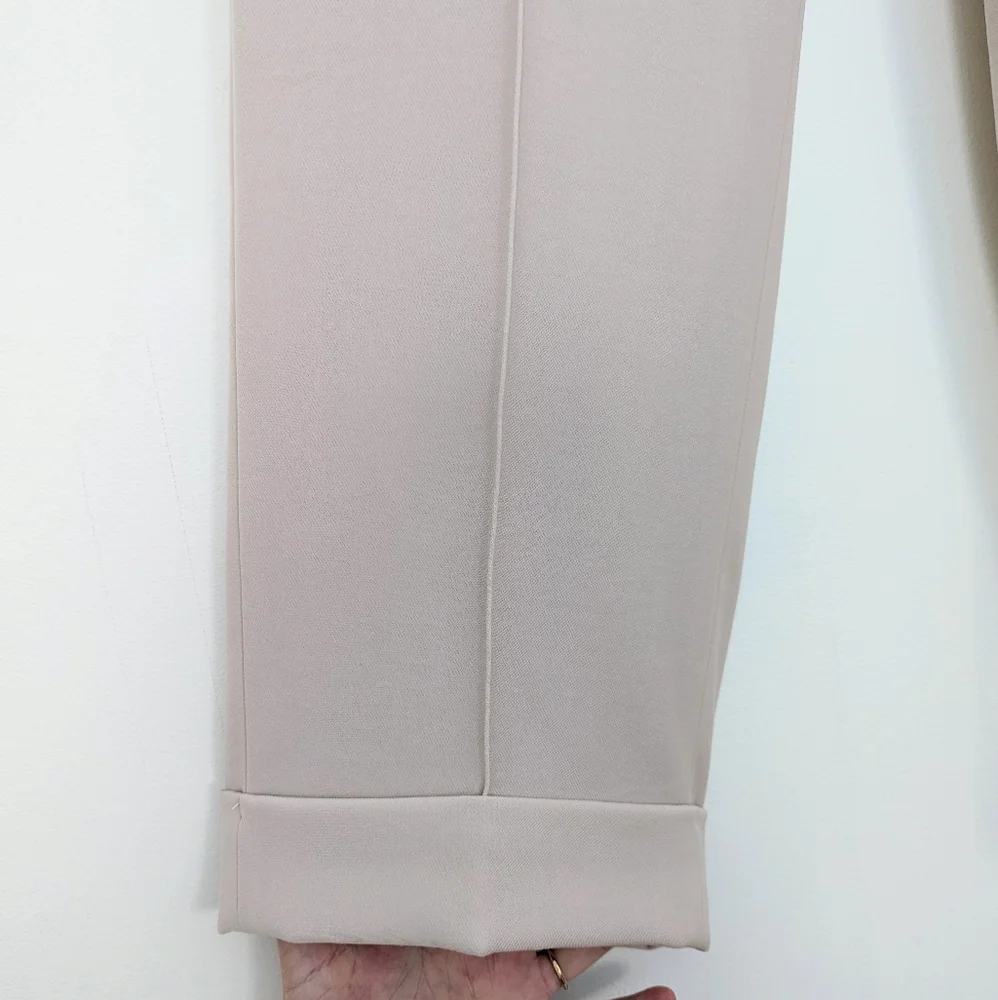 Vince Cuffed Tapered Pull-On Pant in Sandstone Crepe, XS - Picture 14 of 16